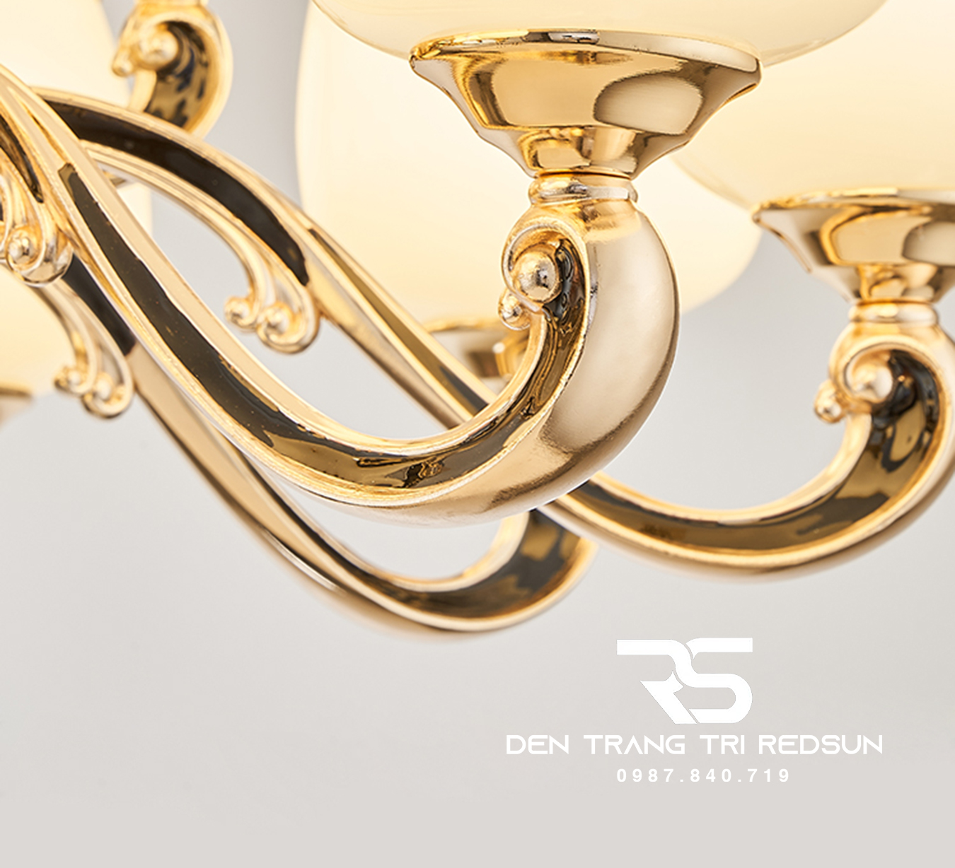 Đèn Chùm Phòng Khách Hiện Đại Phong Cách Indochine Chao Thuỷ Tinh N605