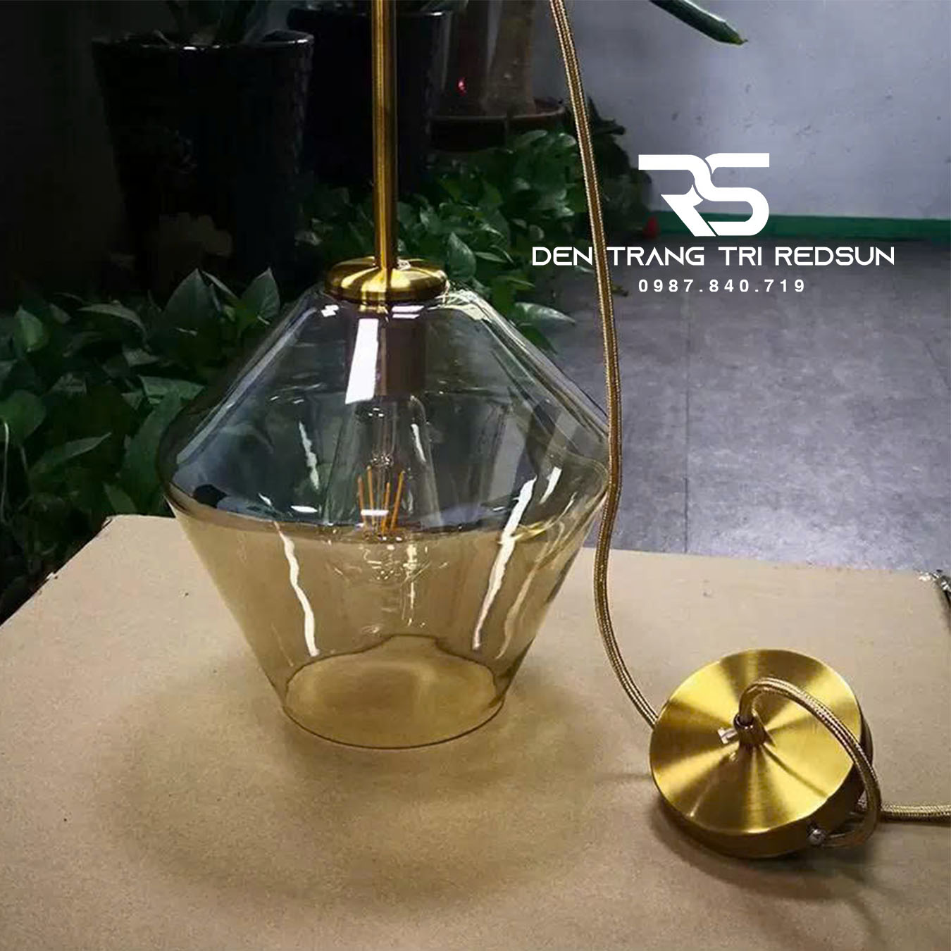 Đèn Thả Phòng Khách, Phòng Ngủ, Bàn Ăn Phong Cách Bắc Âu Hiện Đại Chao Thủy Tinh CDT-T072