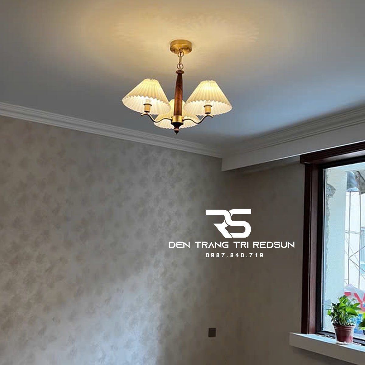 Đèn Chùm Phòng Khách Hiện Đại Phong Cách Indochine Chao Vải N2202