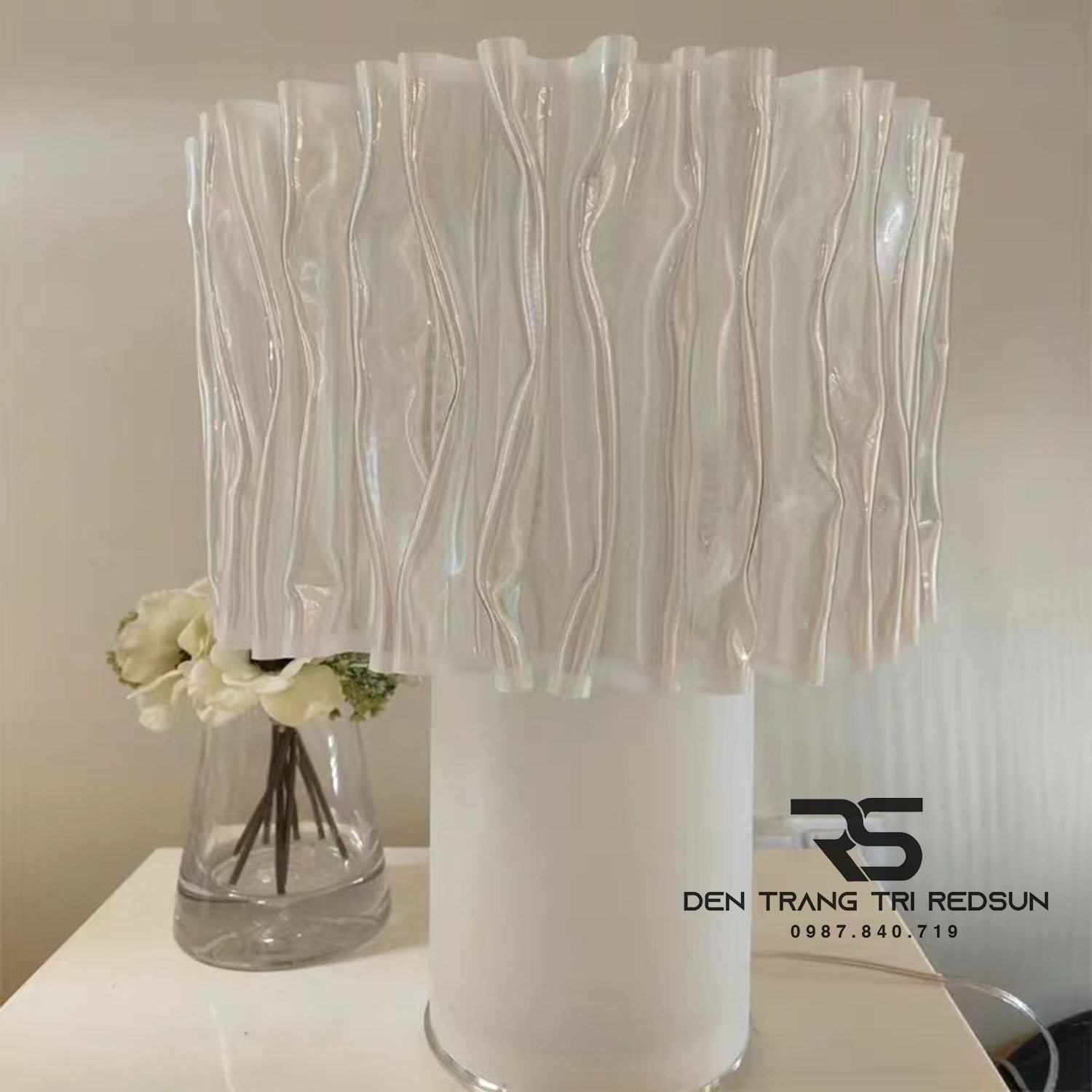 Đèn Bàn Hiện Đại Bắc Âu DB2110