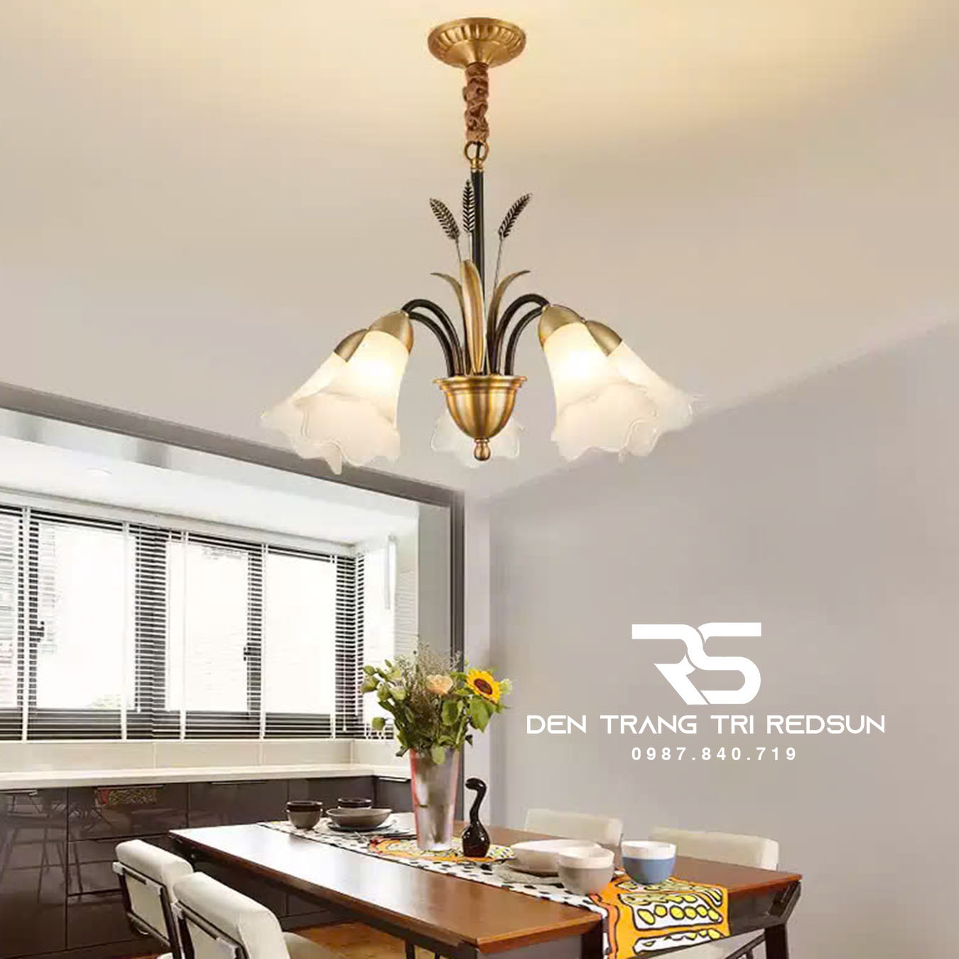 Đèn Chùm Phòng Khách Hiện Đại Phong Cách Indochine Chao Thuỷ Tinh N8037