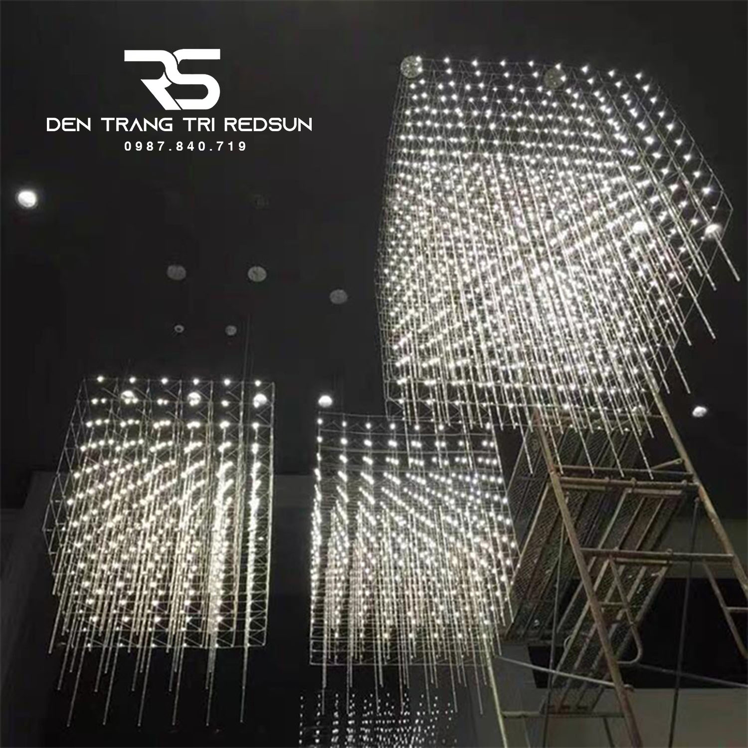 Đèn Chùm Lắp Thông Tầng, Sảnh Khách Sạn Phong Cách Bắc Âu Hiện Đại Bầu Trời Đầy Sao DC-T086