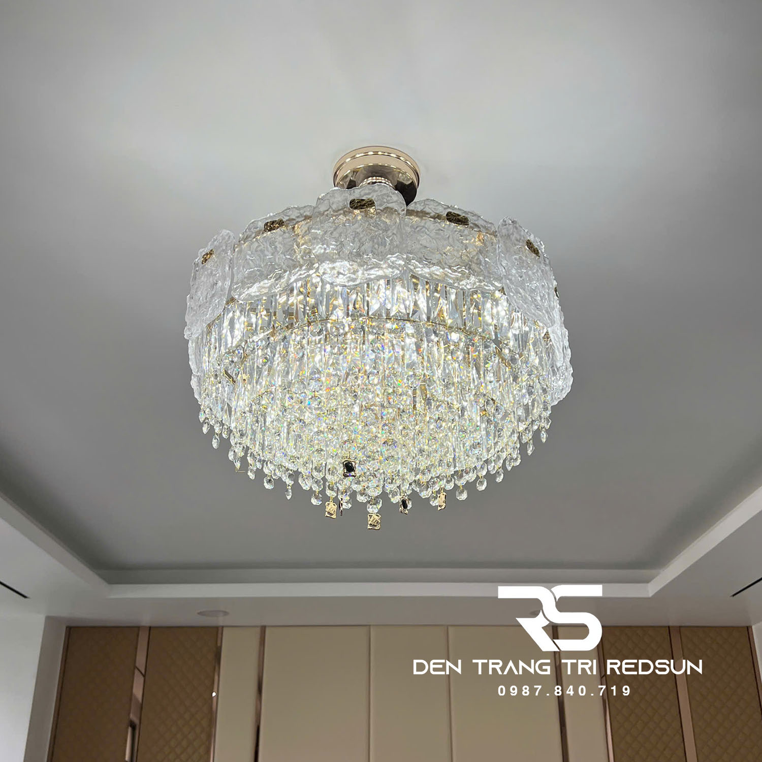 Đèn Chùm Pha Lê Cao Cấp Lắp Phòng Khách, Phòng Ăn, Khách Sạn, Nhà Hàng Phong Cách Hiện Đại TPL011