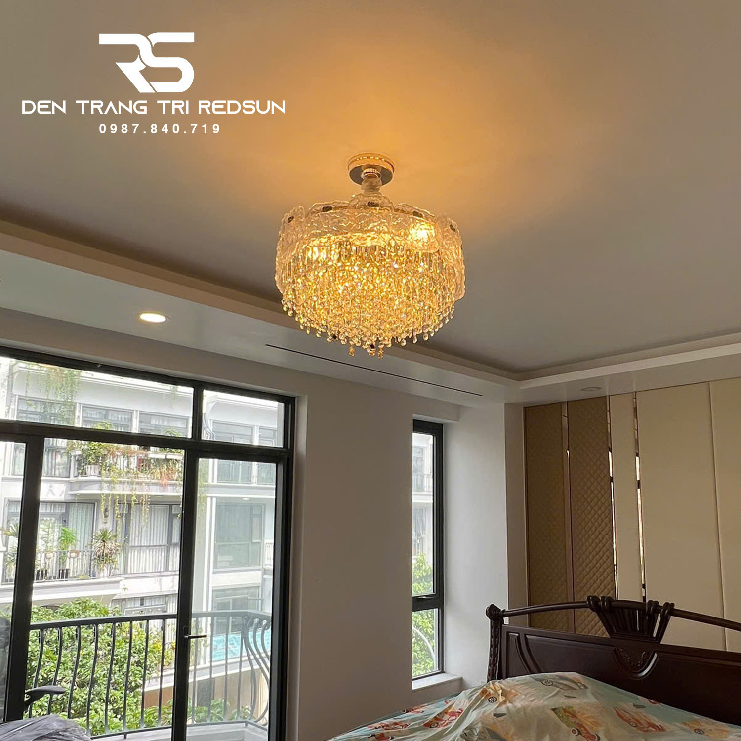 Đèn Chùm Pha Lê Cao Cấp Lắp Phòng Khách, Phòng Ăn, Khách Sạn, Nhà Hàng Phong Cách Hiện Đại TPL011