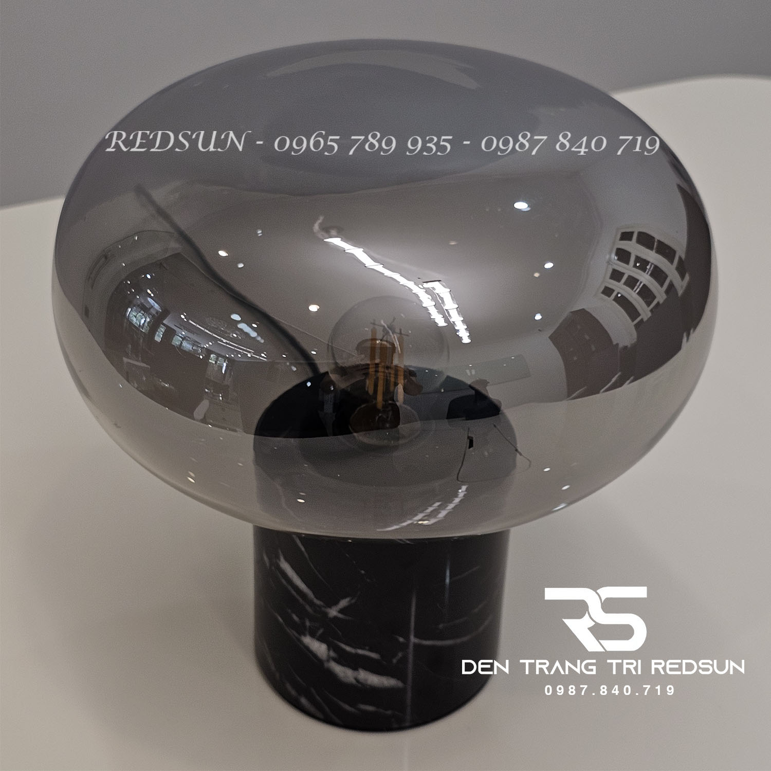 Đèn Bàn Hiện Đại Bắc Âu DB2062