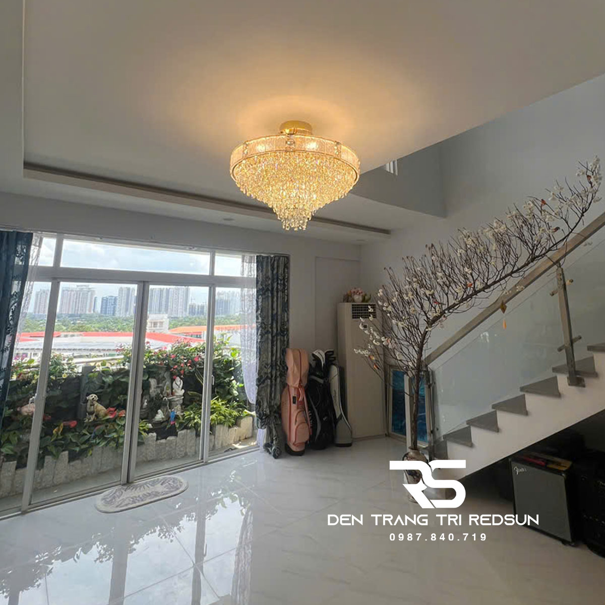 Đèn Chùm Pha Lê Cao Cấp Lắp Phòng Khách, Phòng Ngủ, Khách Sạn, Nhà Hàng Phong Cách Hiện Đại Dáng Tròn TPL326