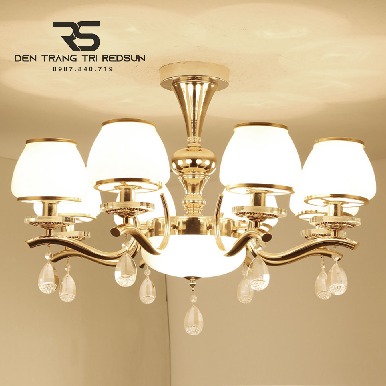 Đèn Chùm Phòng Khách Tân Cổ Điển Chao Thủy Tinh DC-C8906