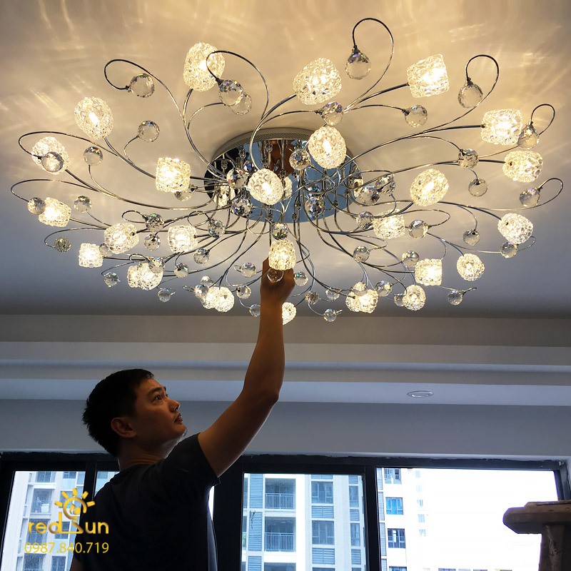 Mâm ốp trần dáng tròn bông pha lê OP-007