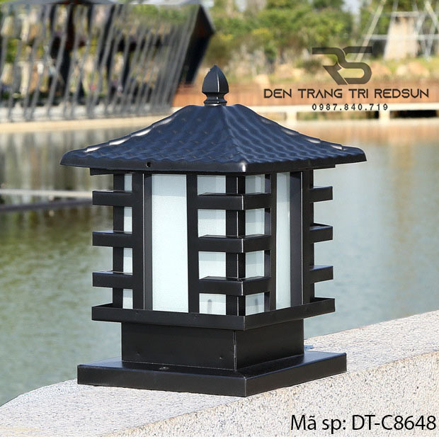 den-tru-cong-chat-lieu-hop-kim-lap-ngoai-troi-dt-c8648bk