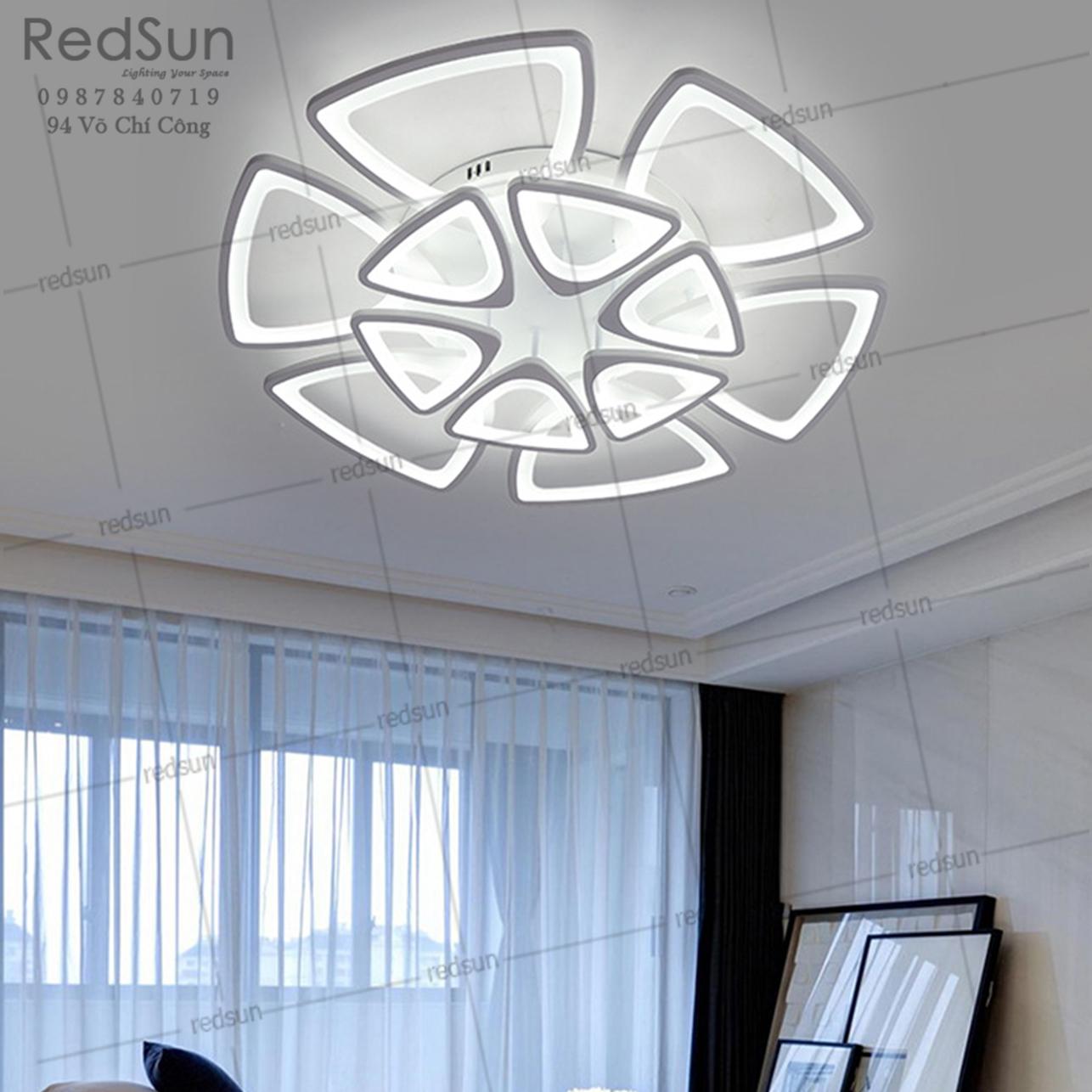 Mâm ốp trần Mika tam giác OT-002