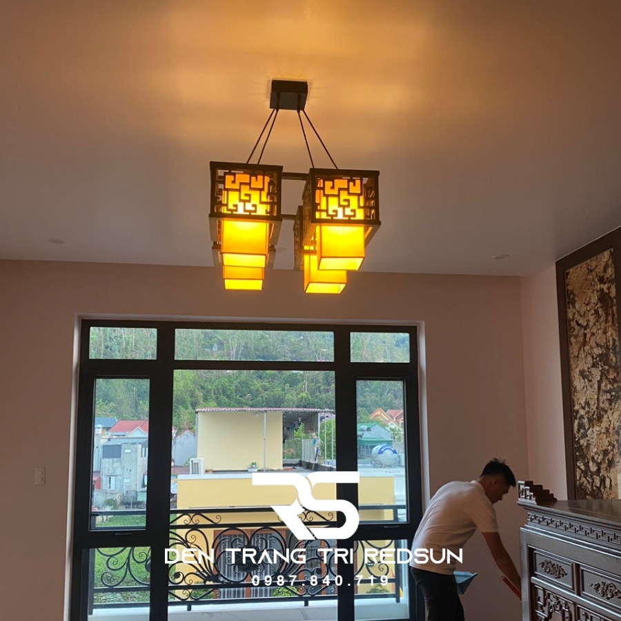 Đèn Chùm Gỗ Lắp Phòng Thờ DPT-001