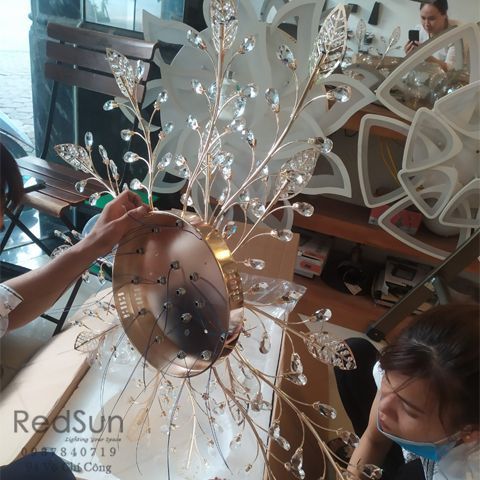 Mâm ốp trần cánh pha lê OP-005