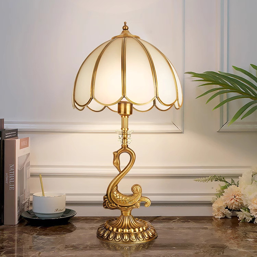 Đèn Bàn Hiện Đại DB-C504