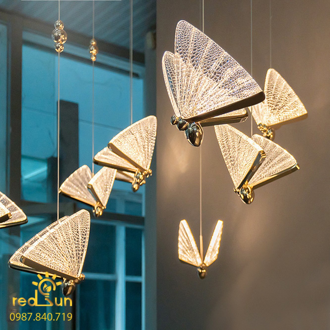 Đèn Thả Thông Tầng Hiện Đại Chất Liệu Acrylic Lắp Thông Tầng Cầu Thang, Phòng Khách, Bàn Ăn HTK038