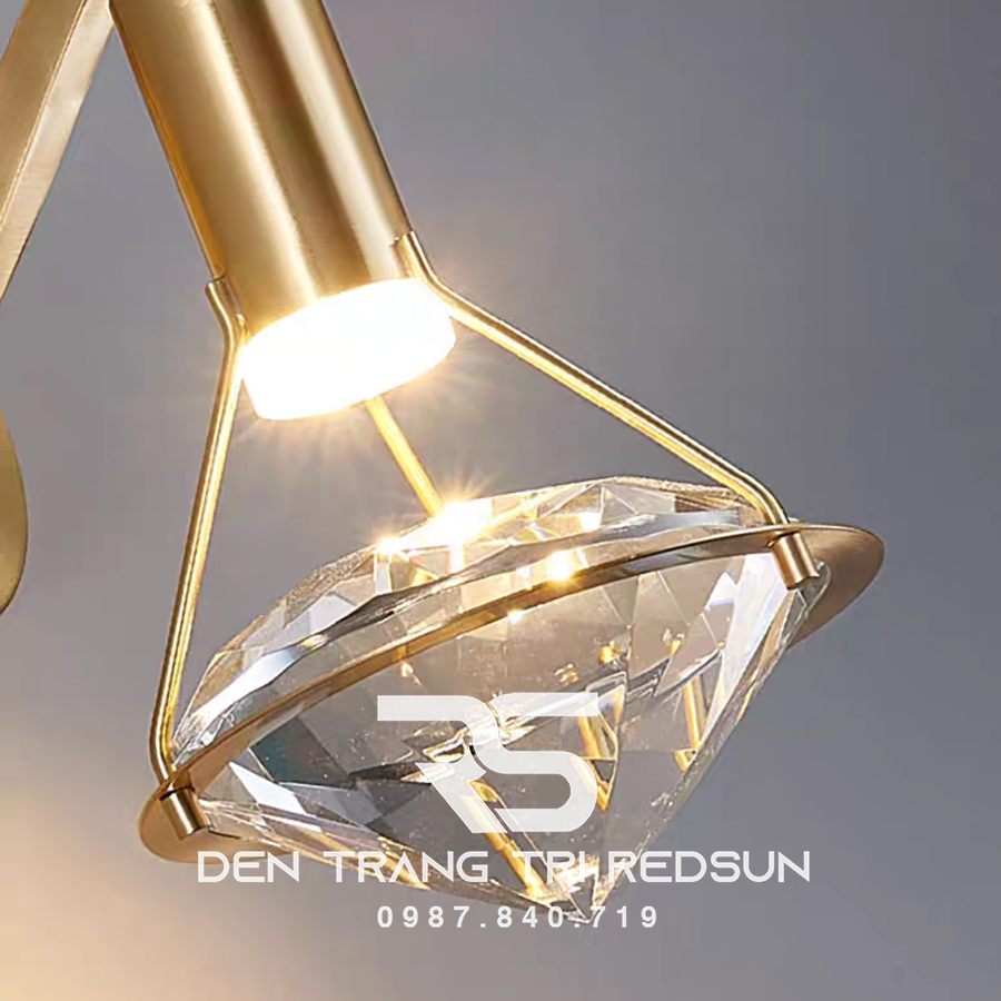 Đèn tường pha lê trang trí phòng khách hiện đại DT1185