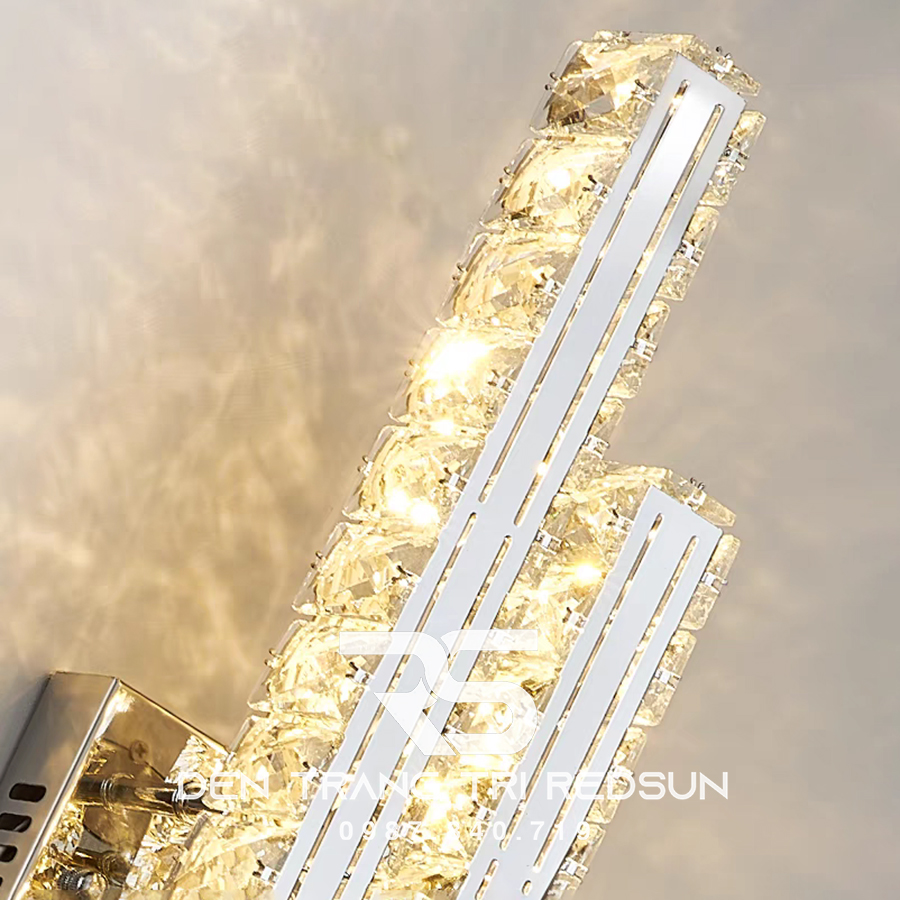 Đèn tường pha lê trang trí phòng khách hiện đại DT1175