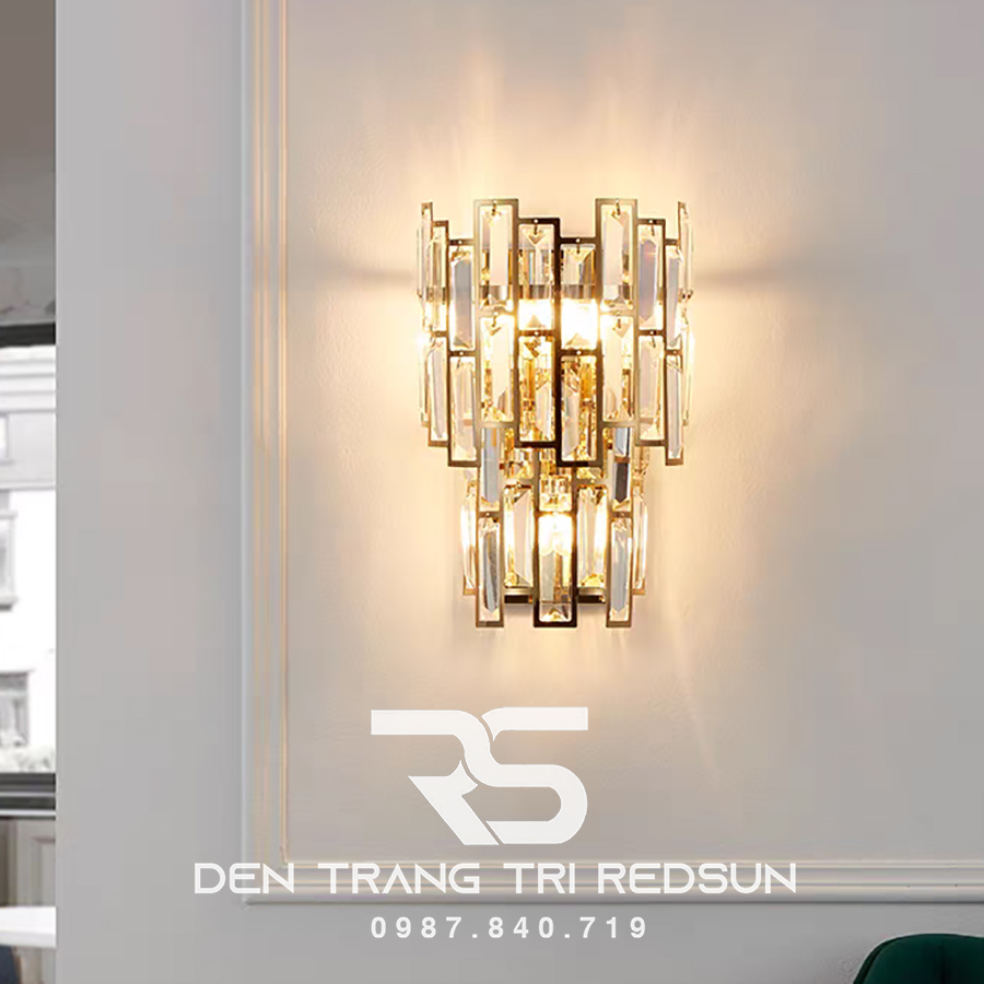 Đèn tường pha lê trang trí phòng khách hiện đại DT1167