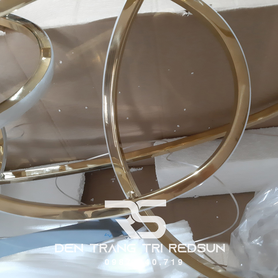 Đèn Thả Bàn Ăn Hiện Đại Bắc Âu Khung Inox Chiều Dài 160cm DC-L037