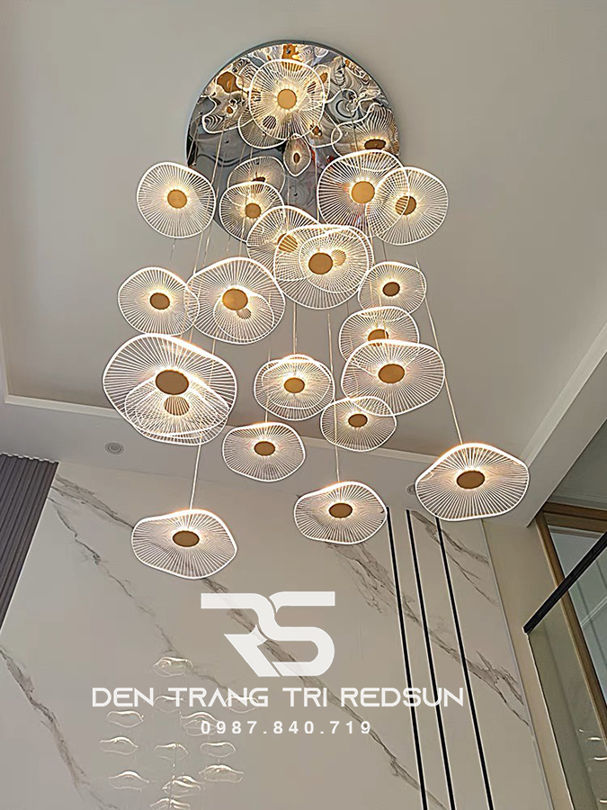 Đèn Thả Trần Lắp Thông Tầng Cầu Thang, Phòng Khách, Bàn Ăn Hình Lá Sen HTK035