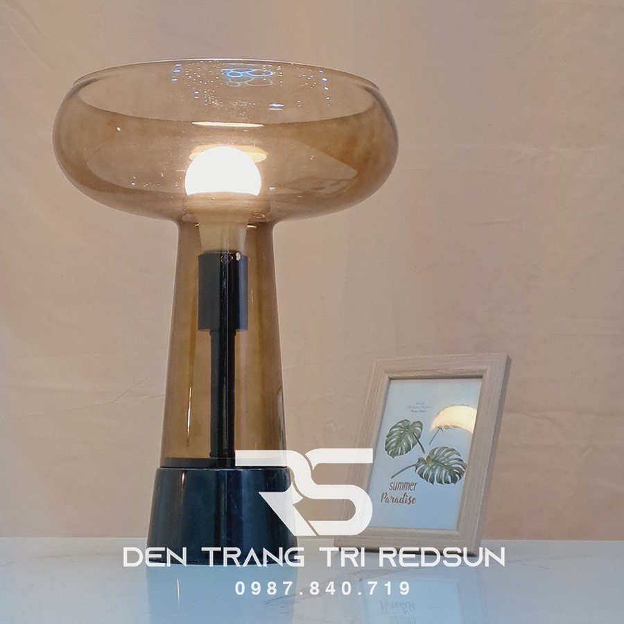 Đèn Bàn Hiện Đại Bắc Âu DB2043