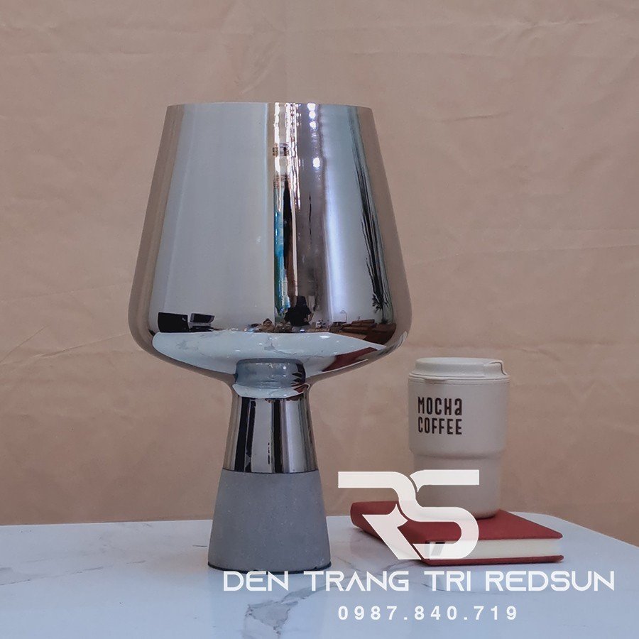 Đèn Bàn Hiện Đại Bắc Âu DB2067