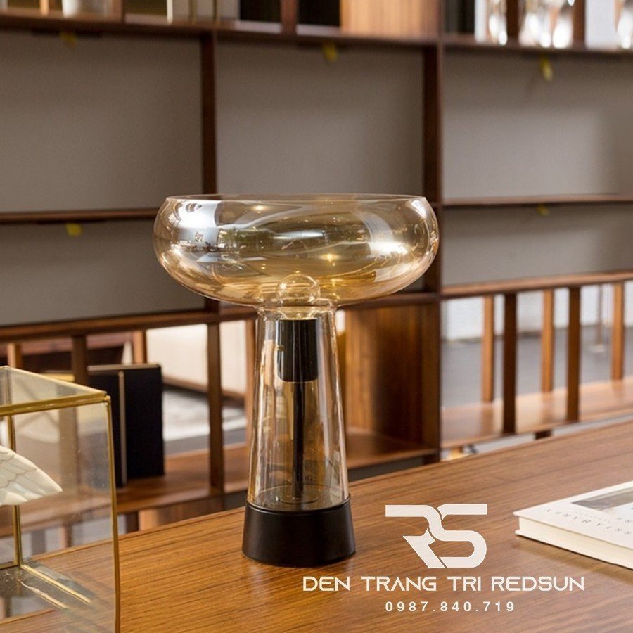 Đèn Bàn Hiện Đại Bắc Âu DB2043