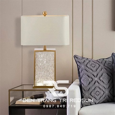 Đèn Bàn Hiện Đại Bắc Âu DB2057