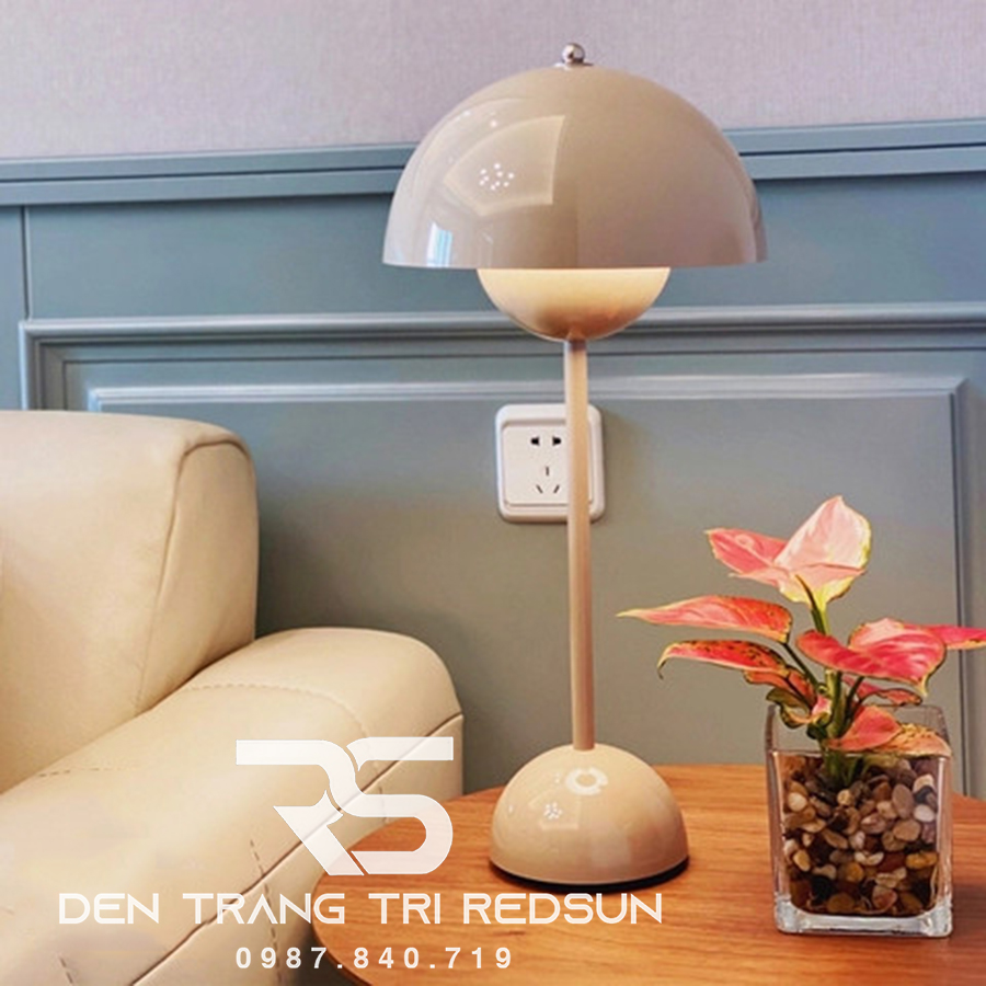 Đèn Bàn Hiện Đại Bắc Âu DB2069
