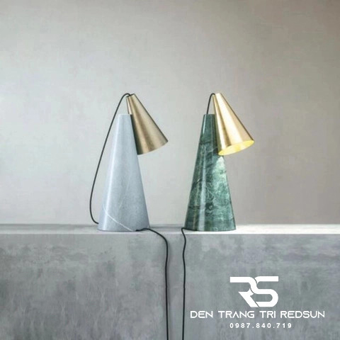 Đèn Bàn Hiện Đại DB2018