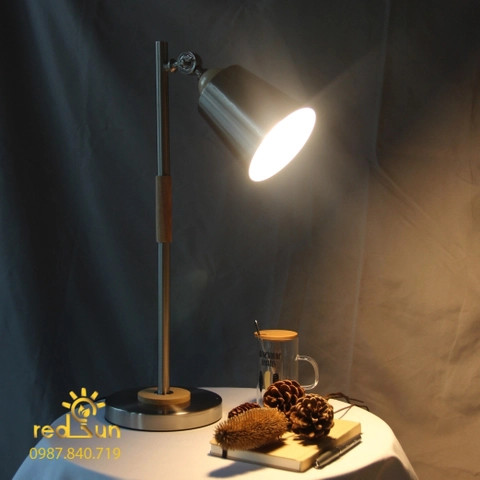 Đèn Bàn Hiện Đại DB-C2084