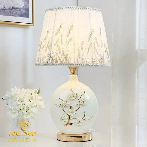 Đèn Bàn Hiện Đại DB-C028