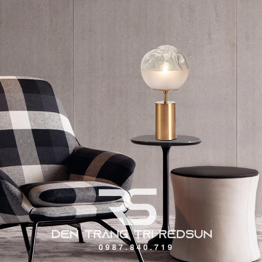 Đèn Bàn Hiện Đại DB2005