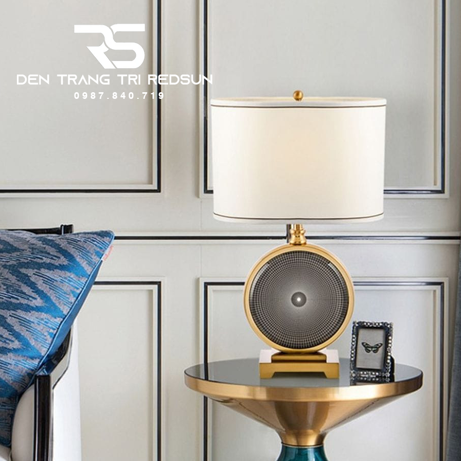 Đèn Bàn Hiện Đại Bắc Âu DB2036