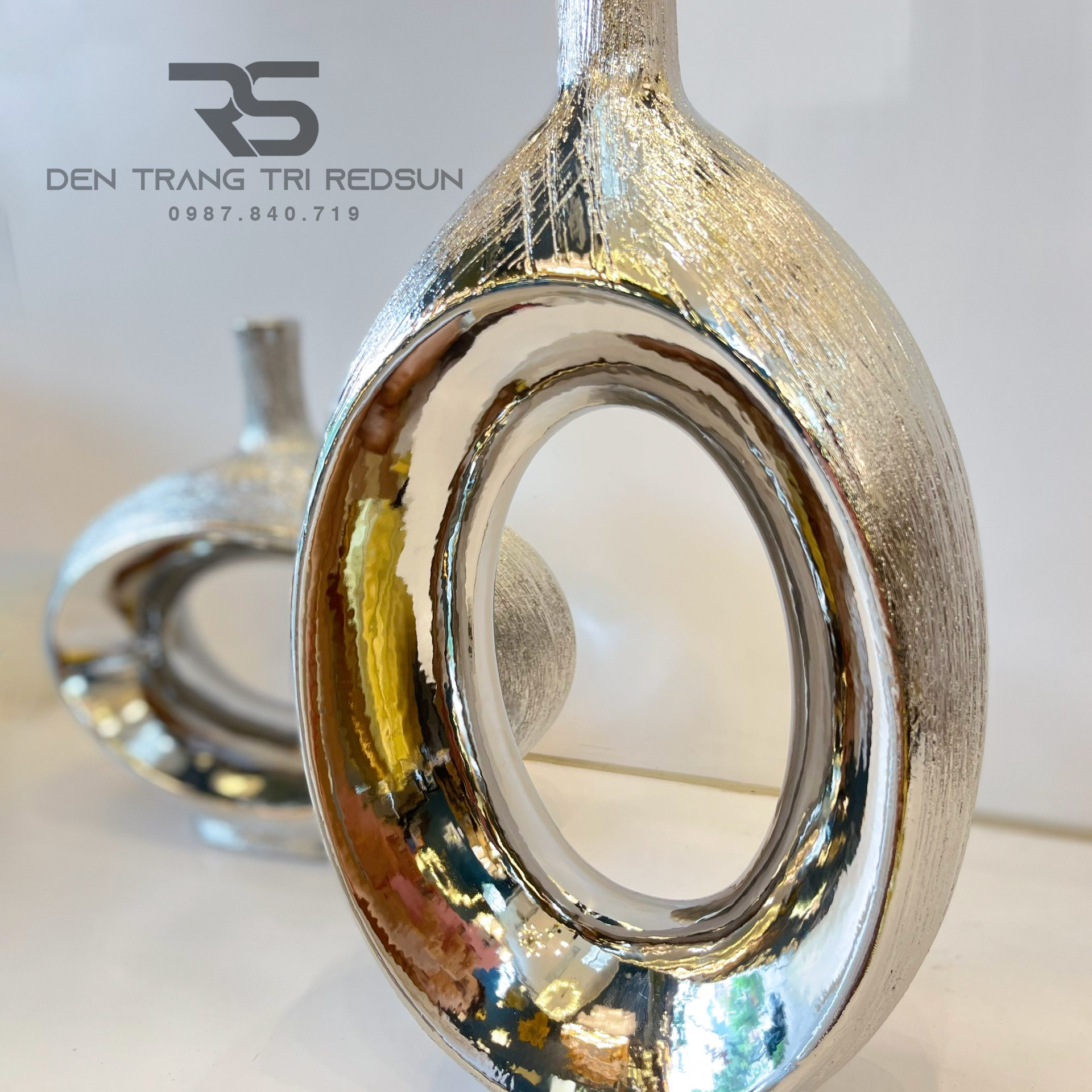 Bình Hoa Nghệ Thuật Chất Liệu Gốm Trang Trí Phòng Khách, Phòng Ngủ, Phòng Ăn Phong Cách Hiện Đại DDC-010