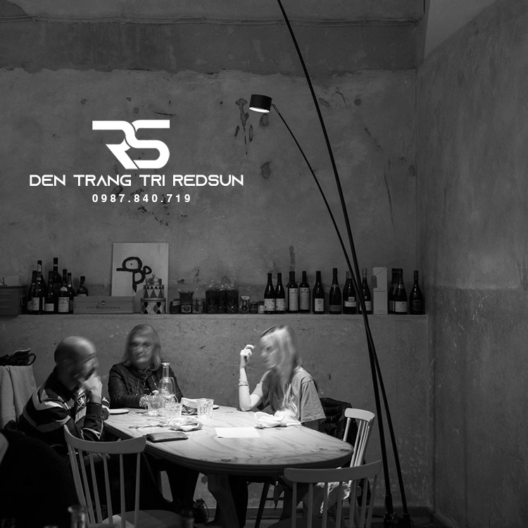 Đèn Sàn Hiện Đại Tối Giản Phong Cách Italia DS2037