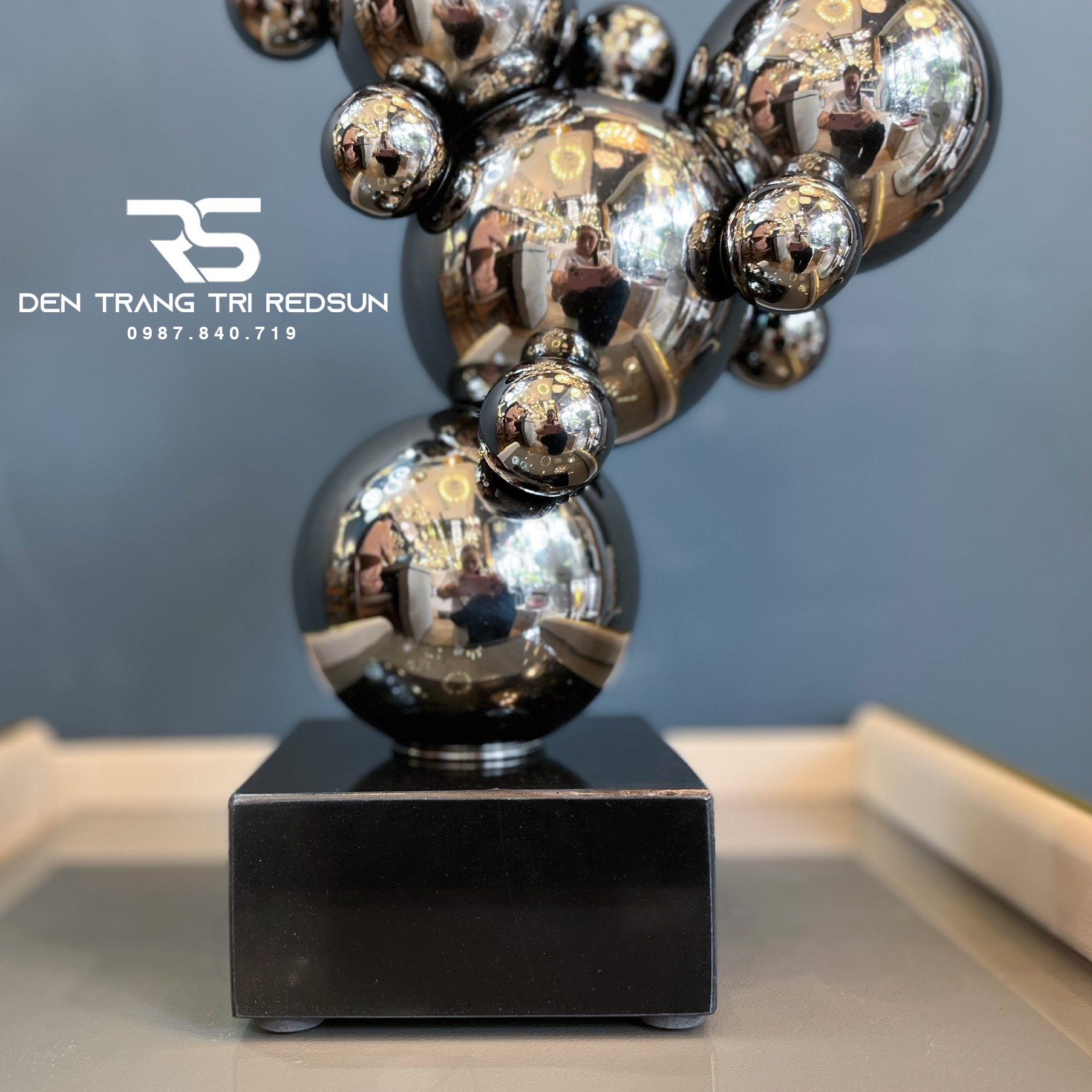 Đồ Trang Trí Nghệ Thuật Phòng Khách, Hành Lang, Sảnh Chờ Điêu Khắc Trừu Tượng Chất Liệu Inox DDC-017