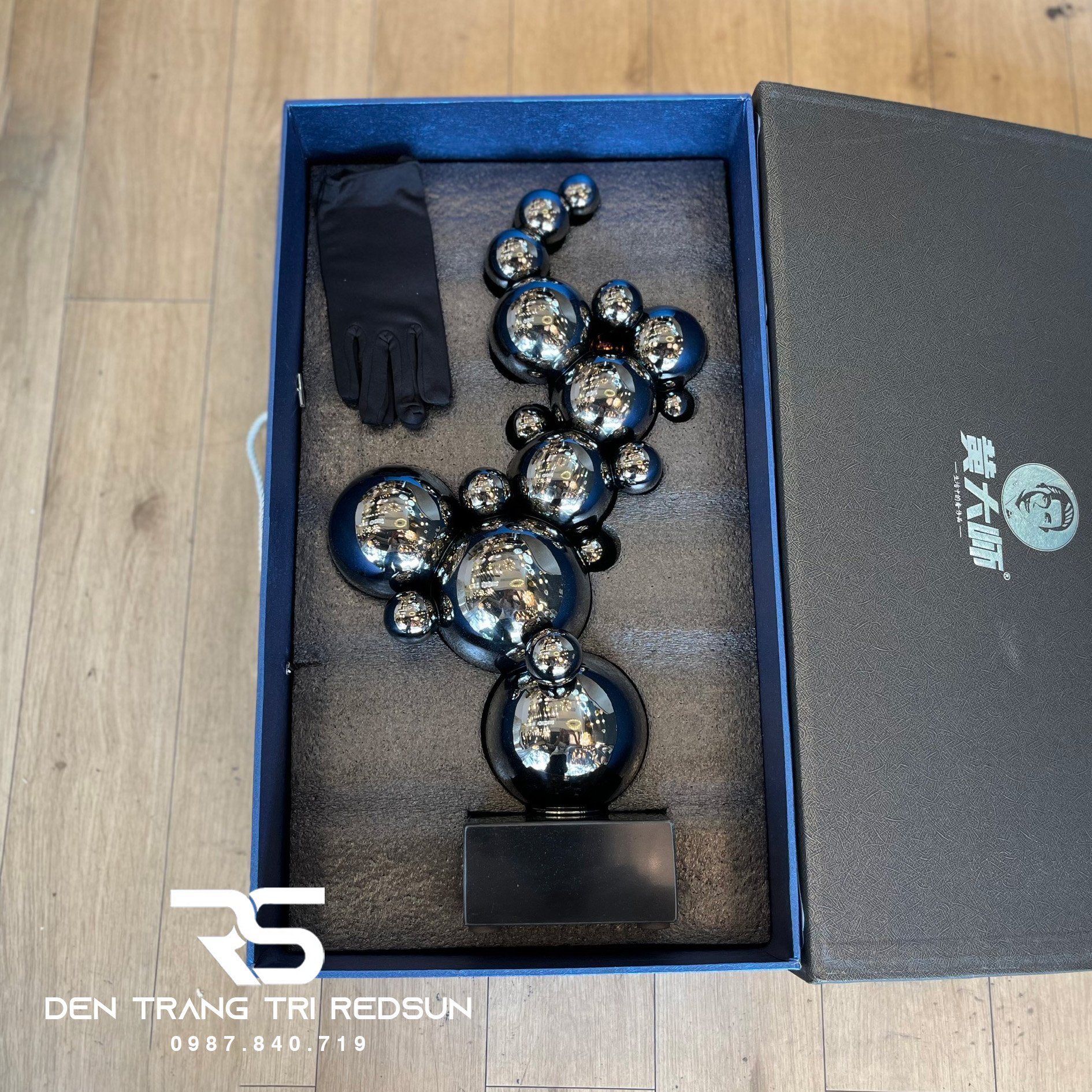 Đồ Trang Trí Nghệ Thuật Phòng Khách, Hành Lang, Sảnh Chờ Điêu Khắc Trừu Tượng Chất Liệu Inox DDC-017