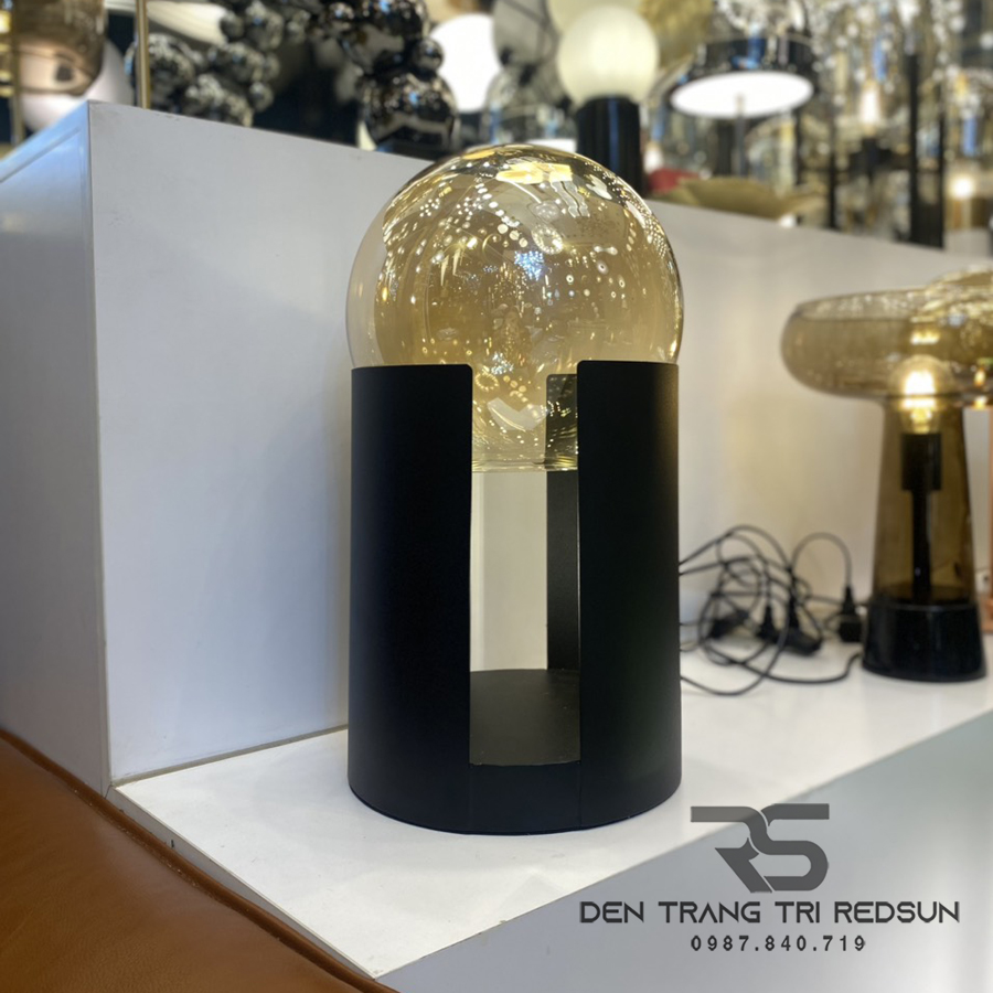 Đèn Bàn Hiện Đại Bắc Âu DB2091