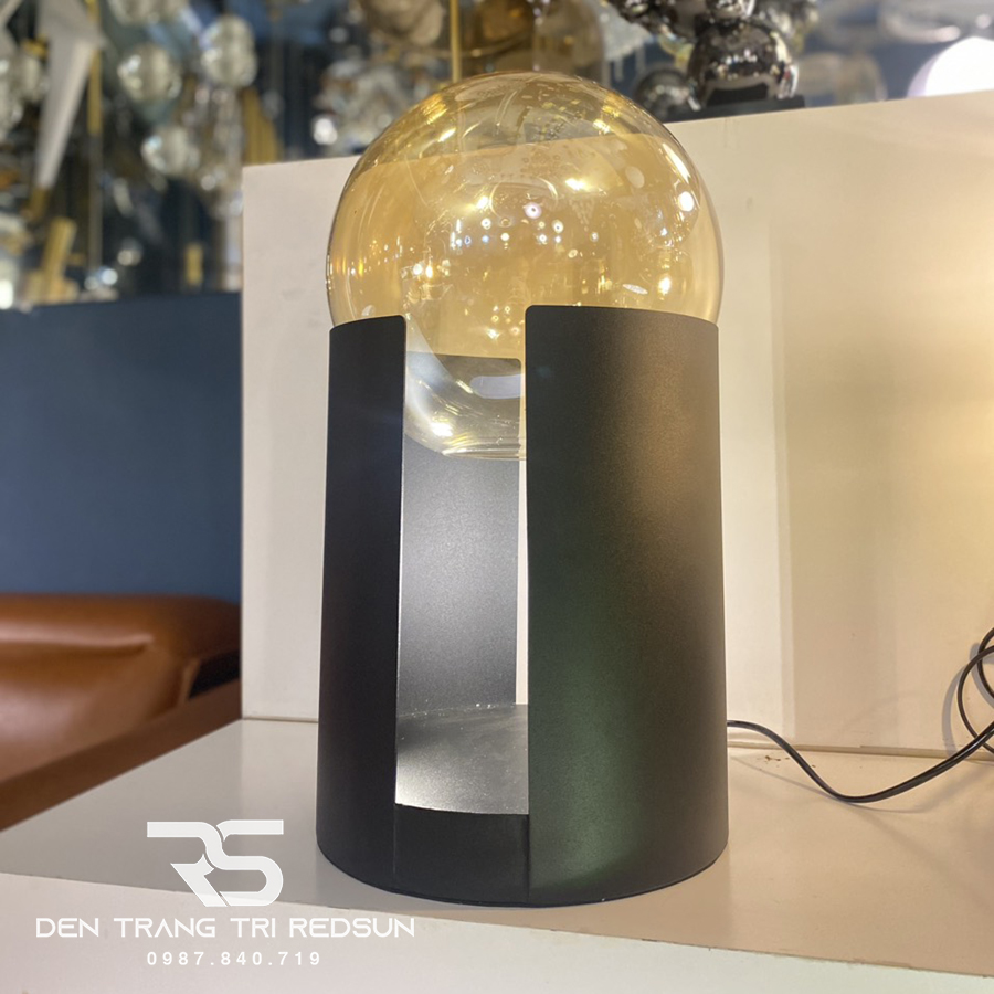 Đèn Bàn Hiện Đại Bắc Âu DB2091