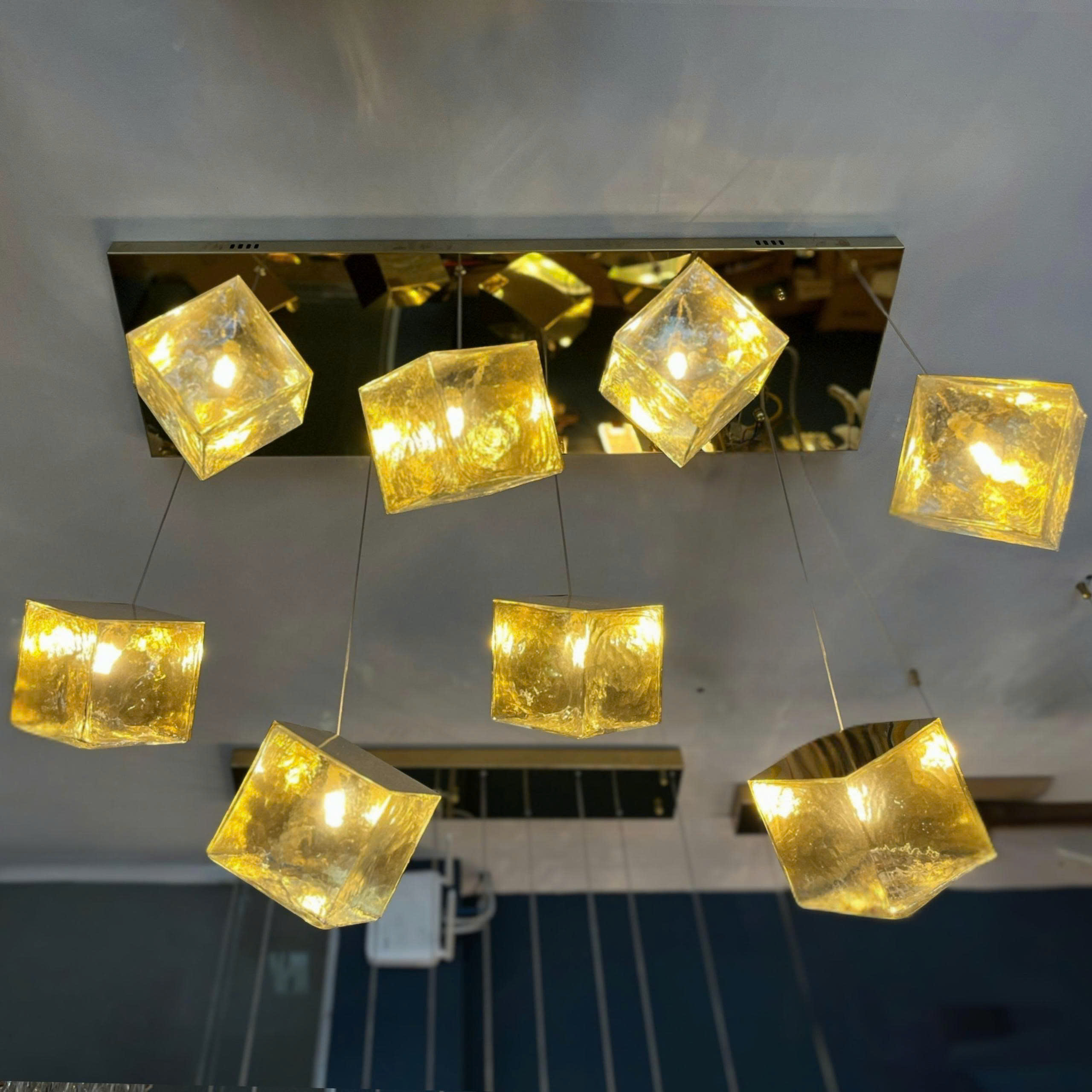 Đèn Thả Thông Tầng Cầu Thang, Phòng Khách, Bàn Ăn Hiện Đại Khối Vuông HTK-NK002