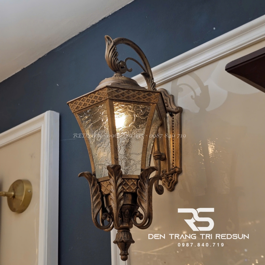 Đèn Tường Chùa Hợp Kim Lắp Ngoài Trời DT-C0328