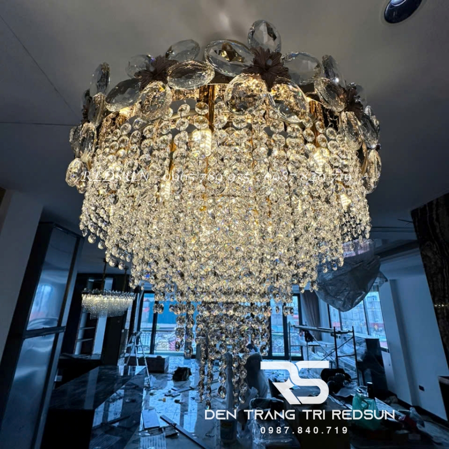 Đèn Chùm Pha Lê Lắp Phòng Khách, Phòng Ăn Hiện Đại Dáng Tròn L8686