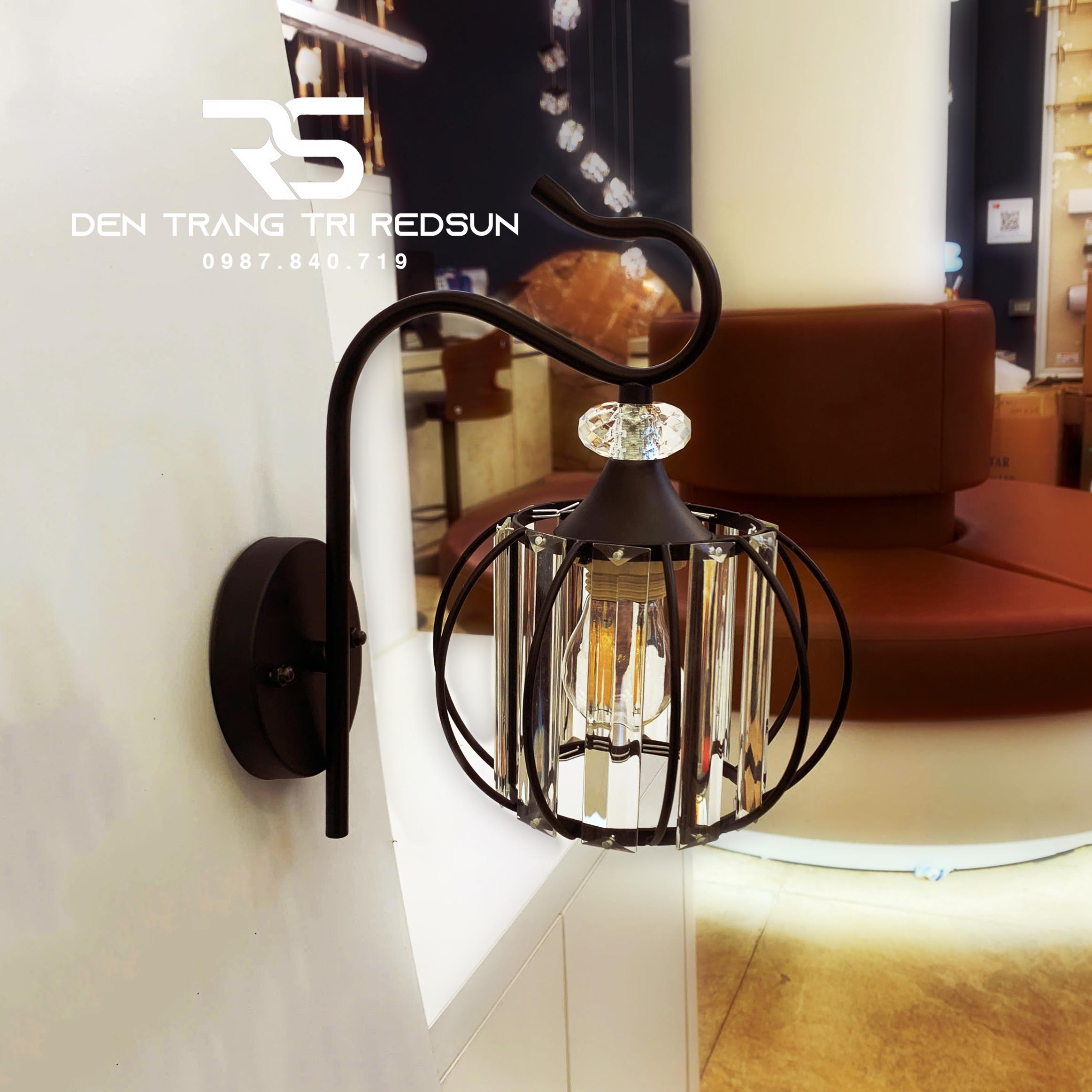 Đèn tường trang trí phòng khách, phòng ngủ hình đèn lồng DT-D3277