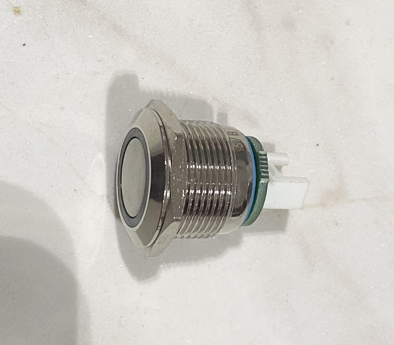 Nút nhấn in logo 1 ly cà phê LAMVITA, P/N: LVT17011