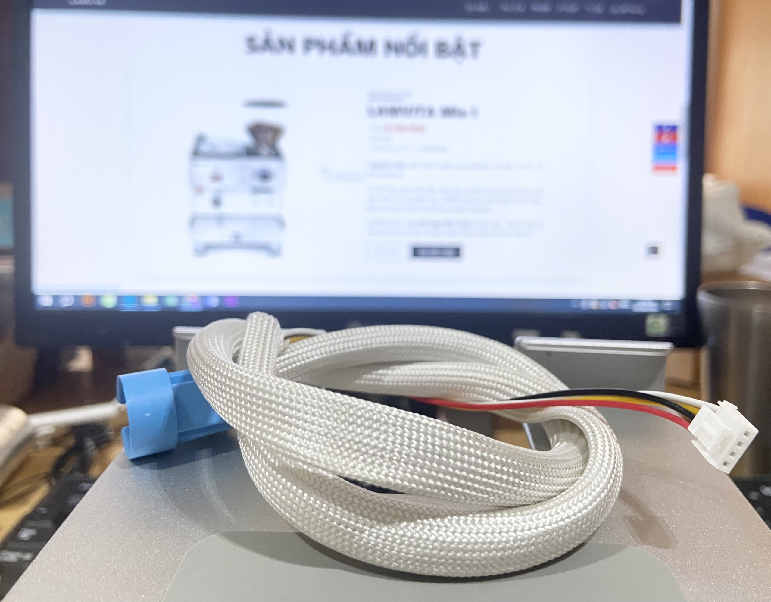 Cáp 4 chân dài 700mm có đầu nối màu xanh (kết nối bo với nút nhấn GoSL...)