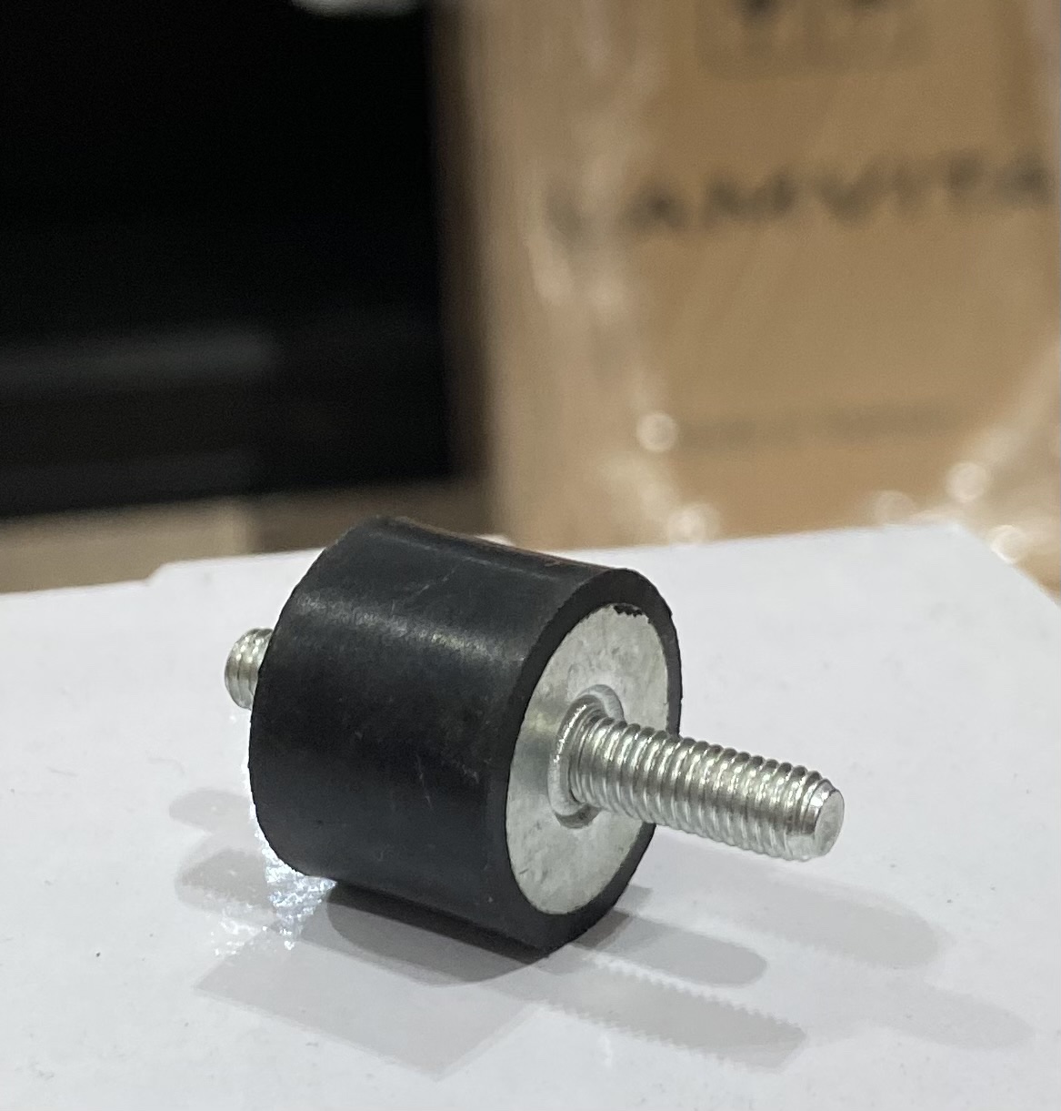 Cao su giảm chấn motor - M5