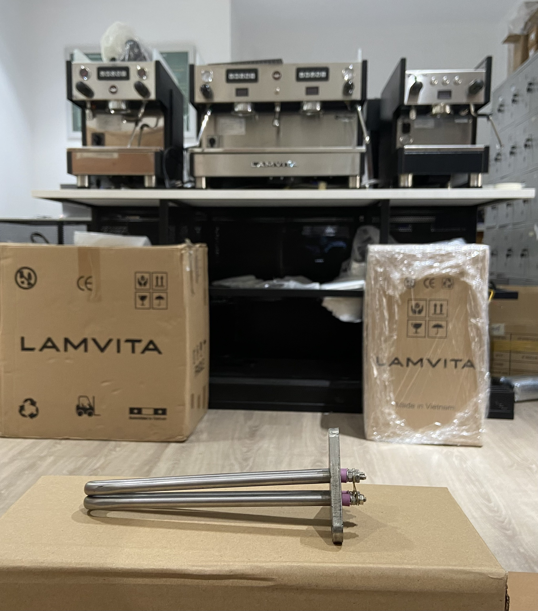 Điện trở nhiệt 2700w 230v LAMVITA LCD, LSD (tam giác), P/N: LVT16031, mới 100%