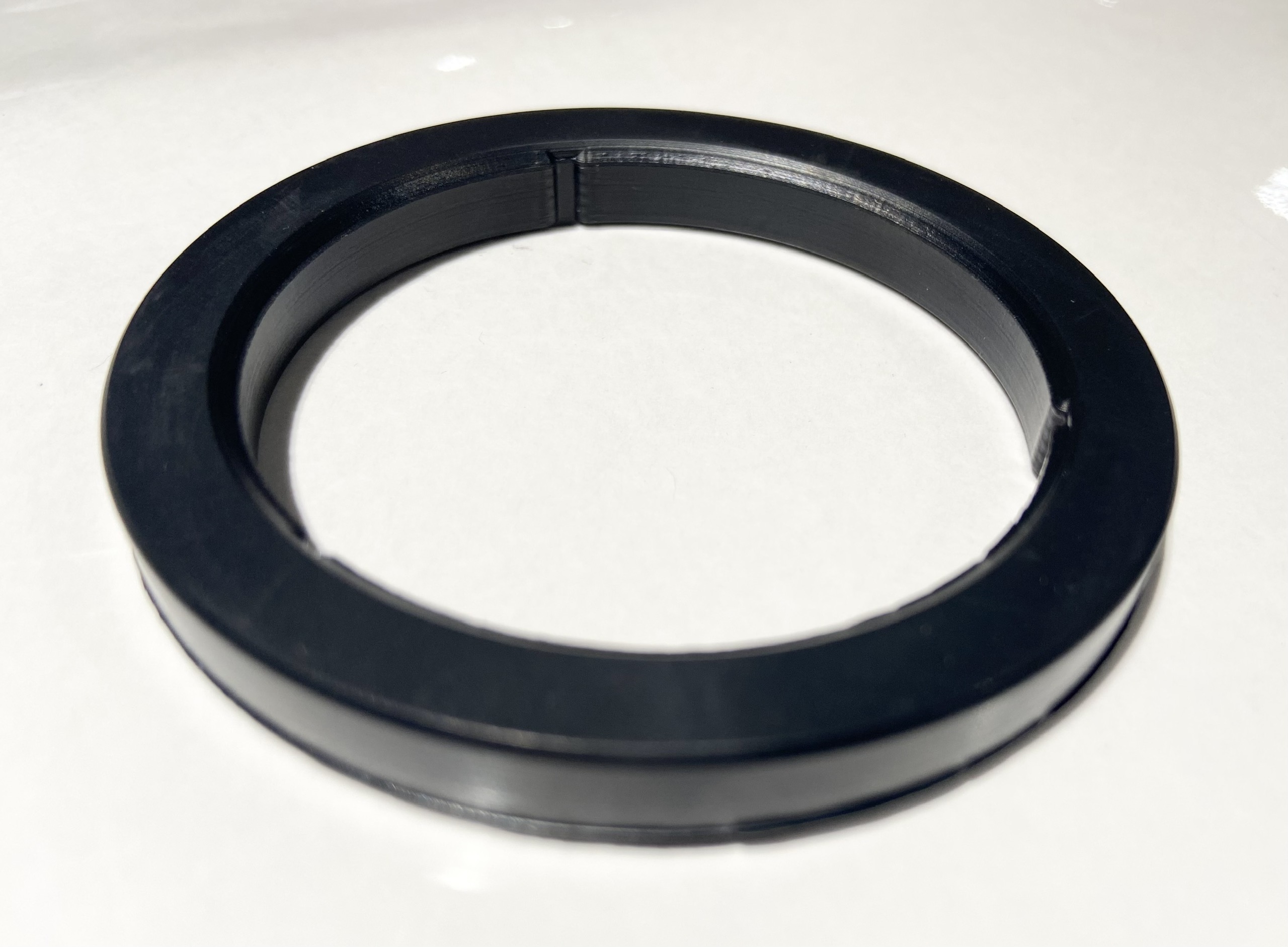 Vòng đệm đầu pha, bằng cao su, phy 72x56x8 mm, P/N: 1486030, mới 100%. Xuất xứ: Italy