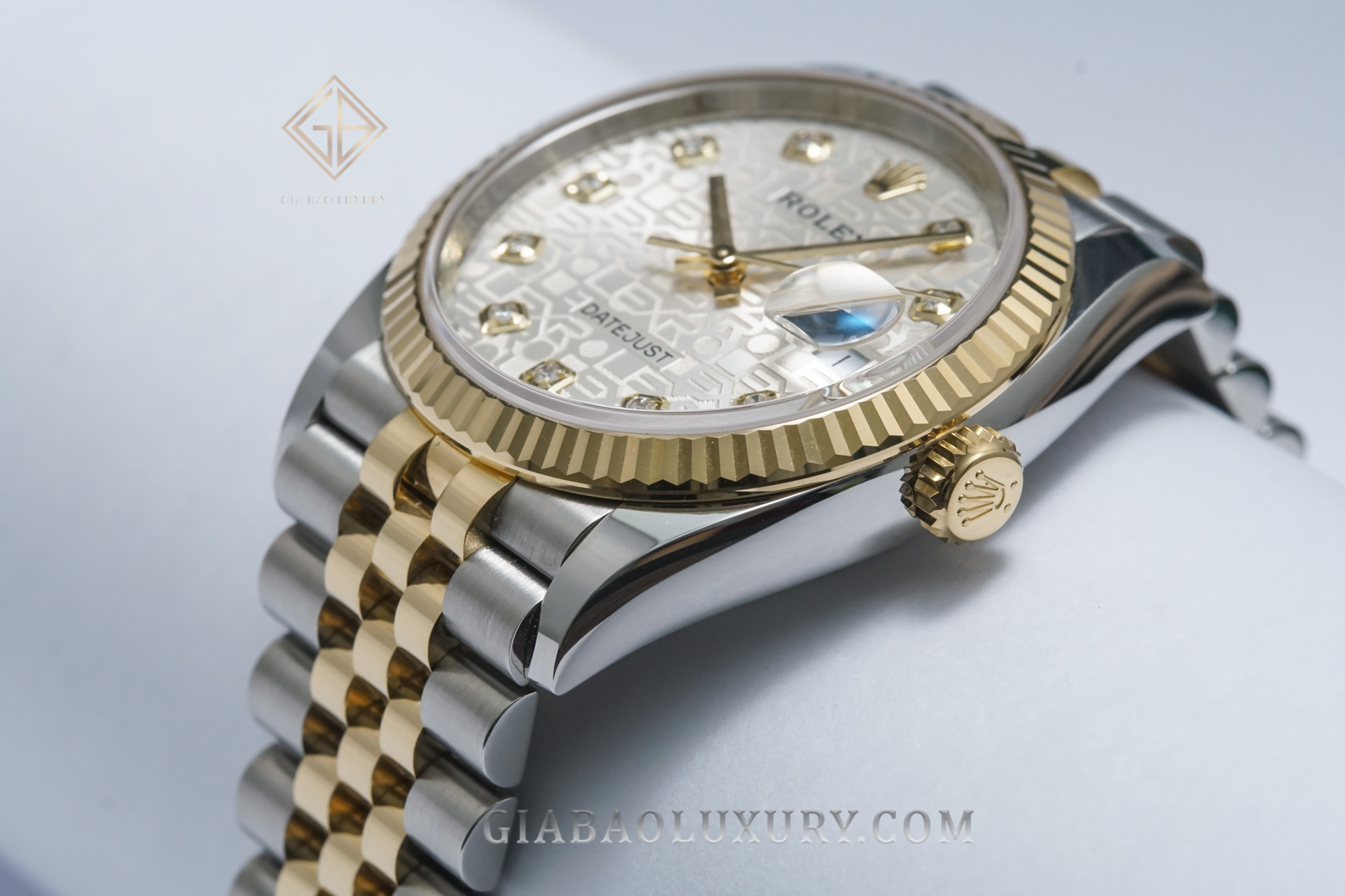 Rolex Datejust 36 126233 Silver Jubilee Dial (LikeNew)