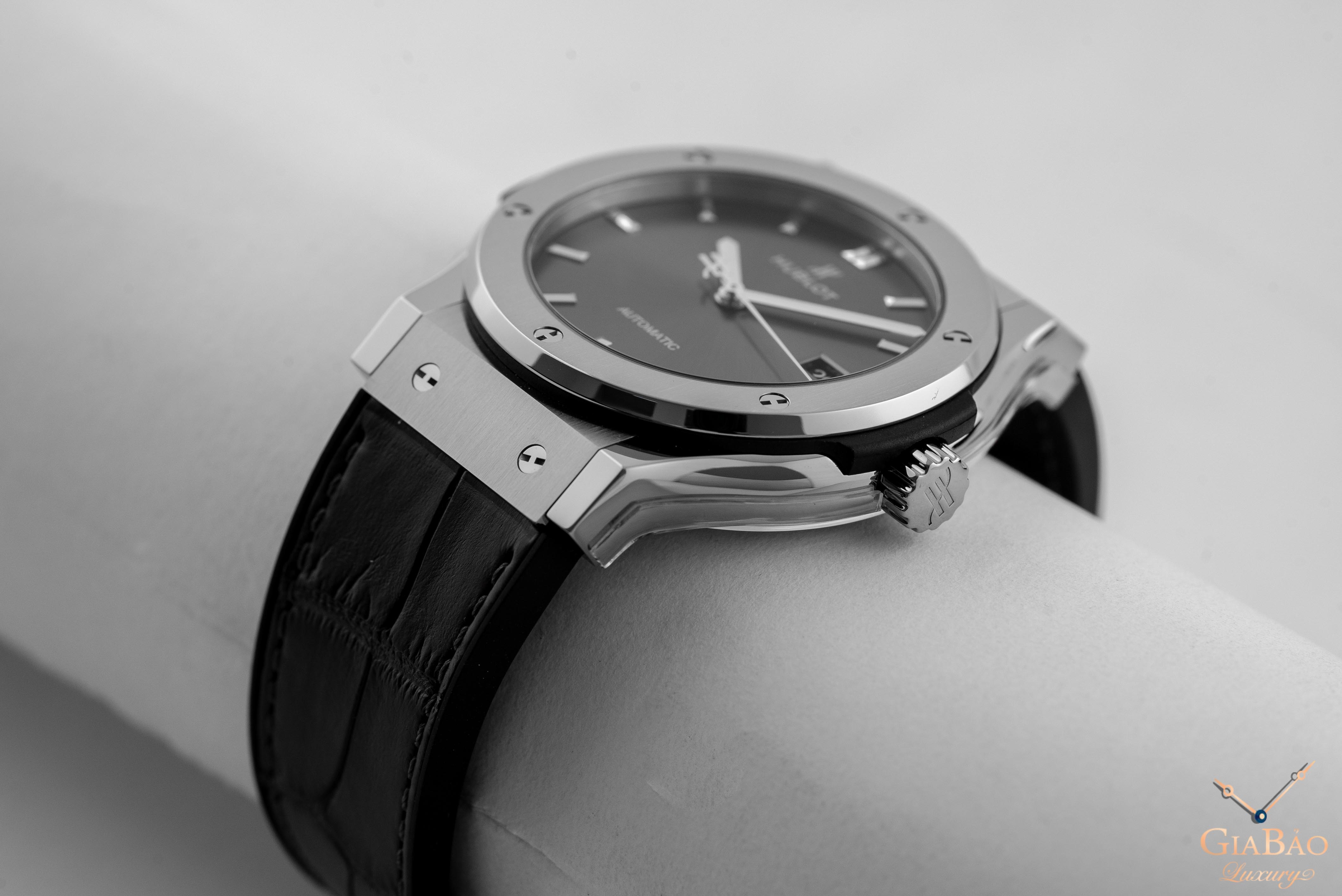 Hublot Classic Fusion Racing Grey Titanium 42mm 542.NX.7071.LR